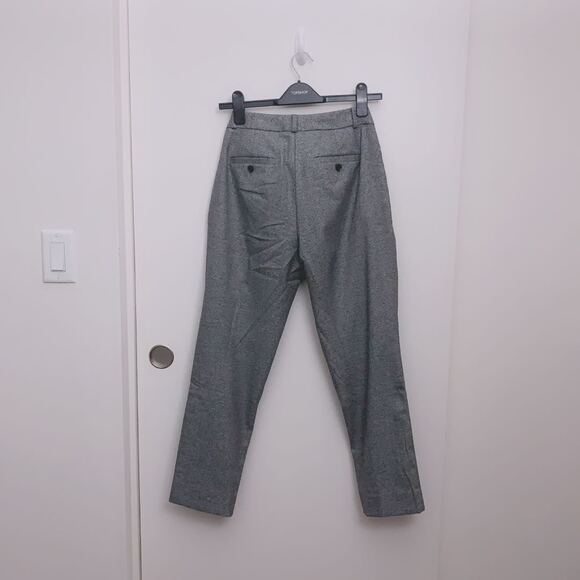 Banana Republic Avery Straight-Fit Ankle Pant - Picture 2 of 3